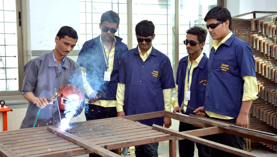 Sandip Polytechnic Nashik Laboratory (Mechanical Department) photo 8